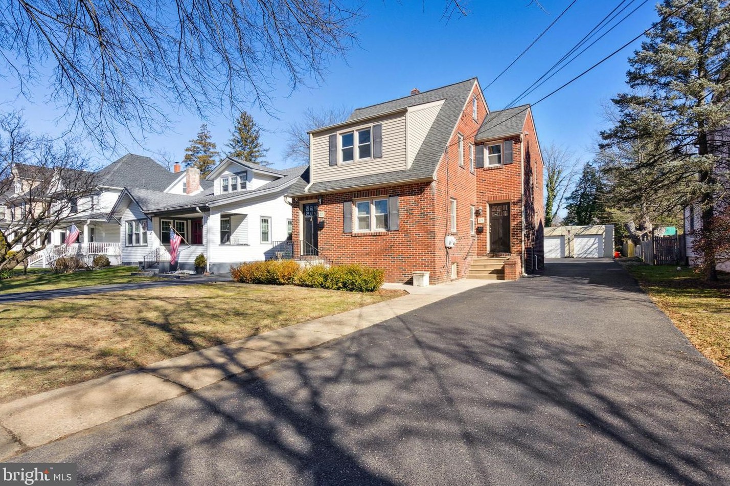27 8th Ave, Haddon Heights, NJ 08035
