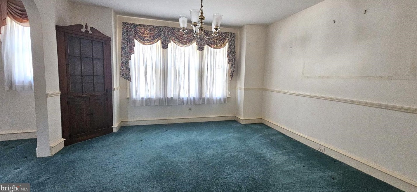 118 Holly Ave, Camden NJ  08107-1118 exterior