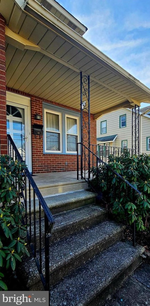 118 E Holly Ave, Camden, NJ 08107
