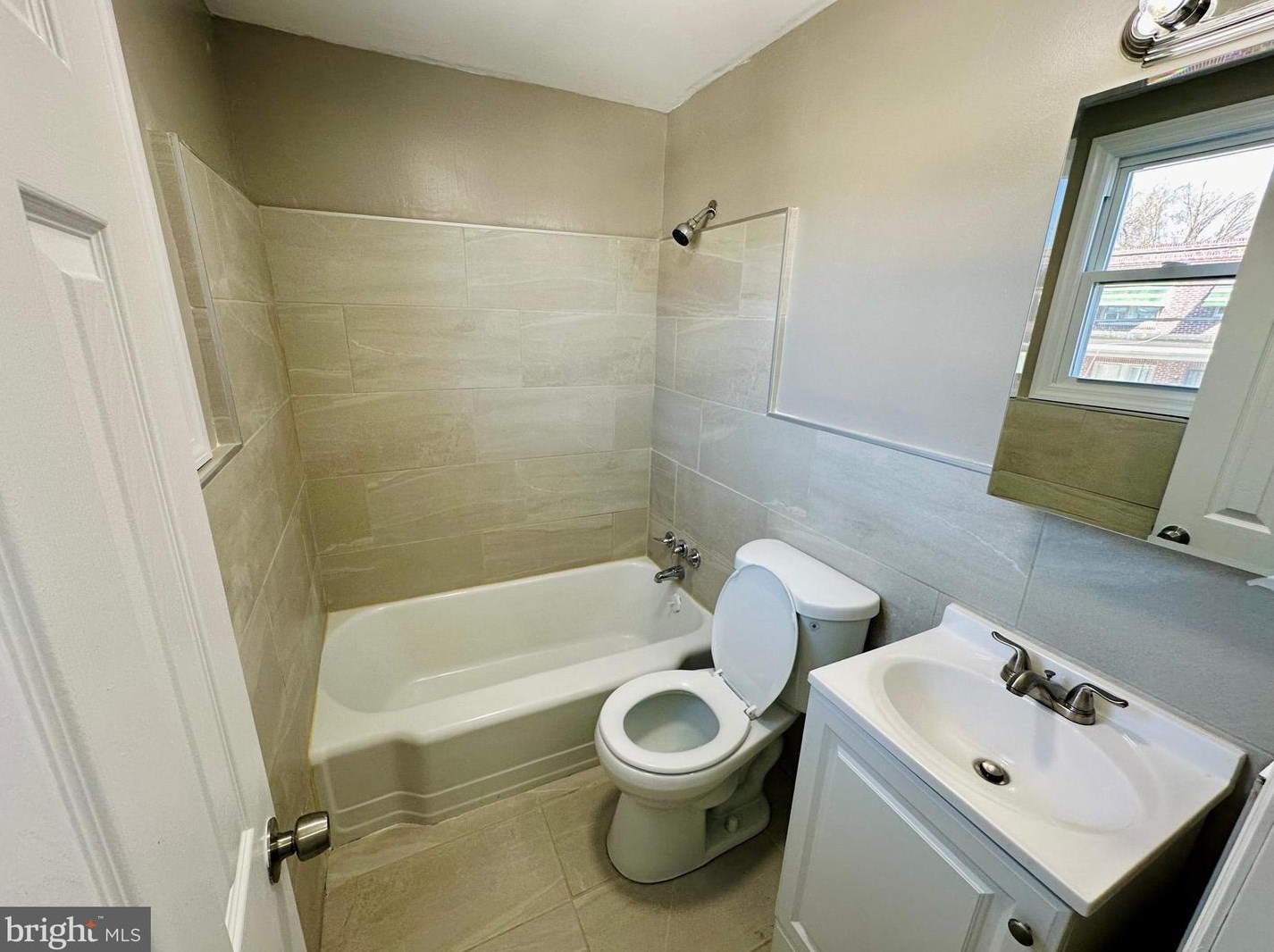 1338 Browning St, Camden NJ  08104-2012 exterior