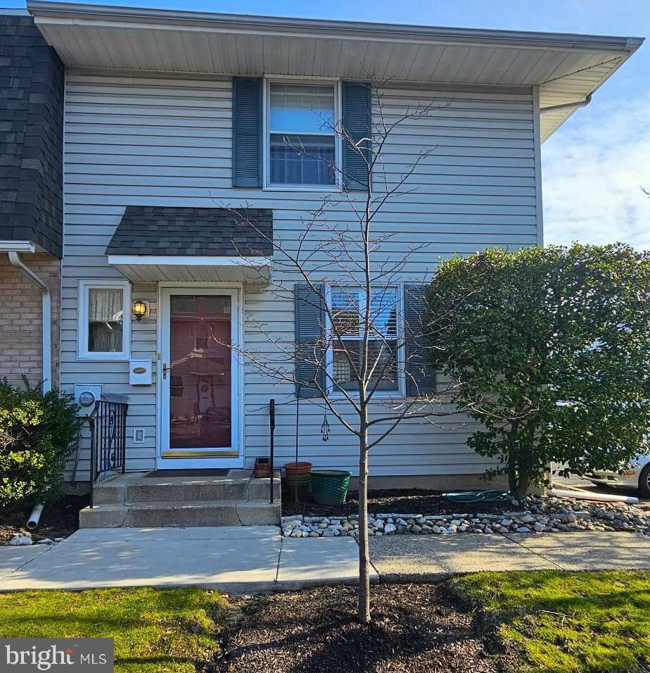 12 E Maple Ave, Camden, NJ 08109