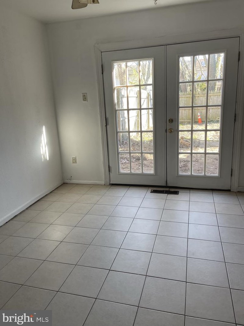 25 Memphis Ct, Erial NJ  08081-2023 exterior