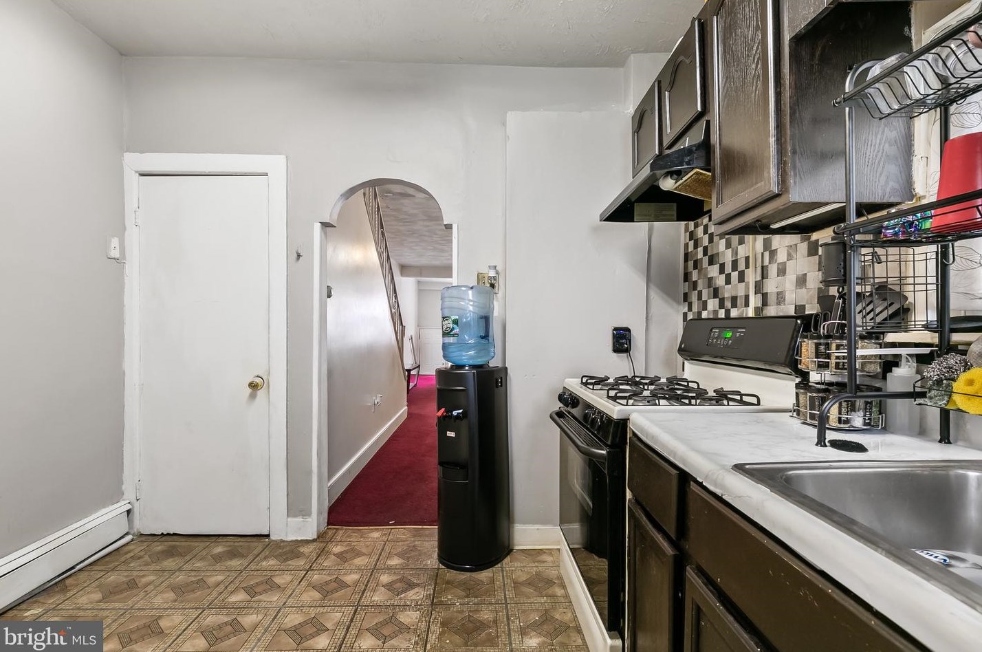 1040 Langham Ave, Camden NJ  08103-2735 exterior