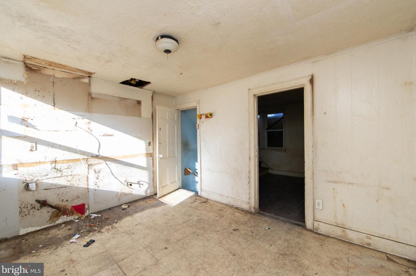 2825 Constitution Rd, Camden NJ  08104-2985 exterior