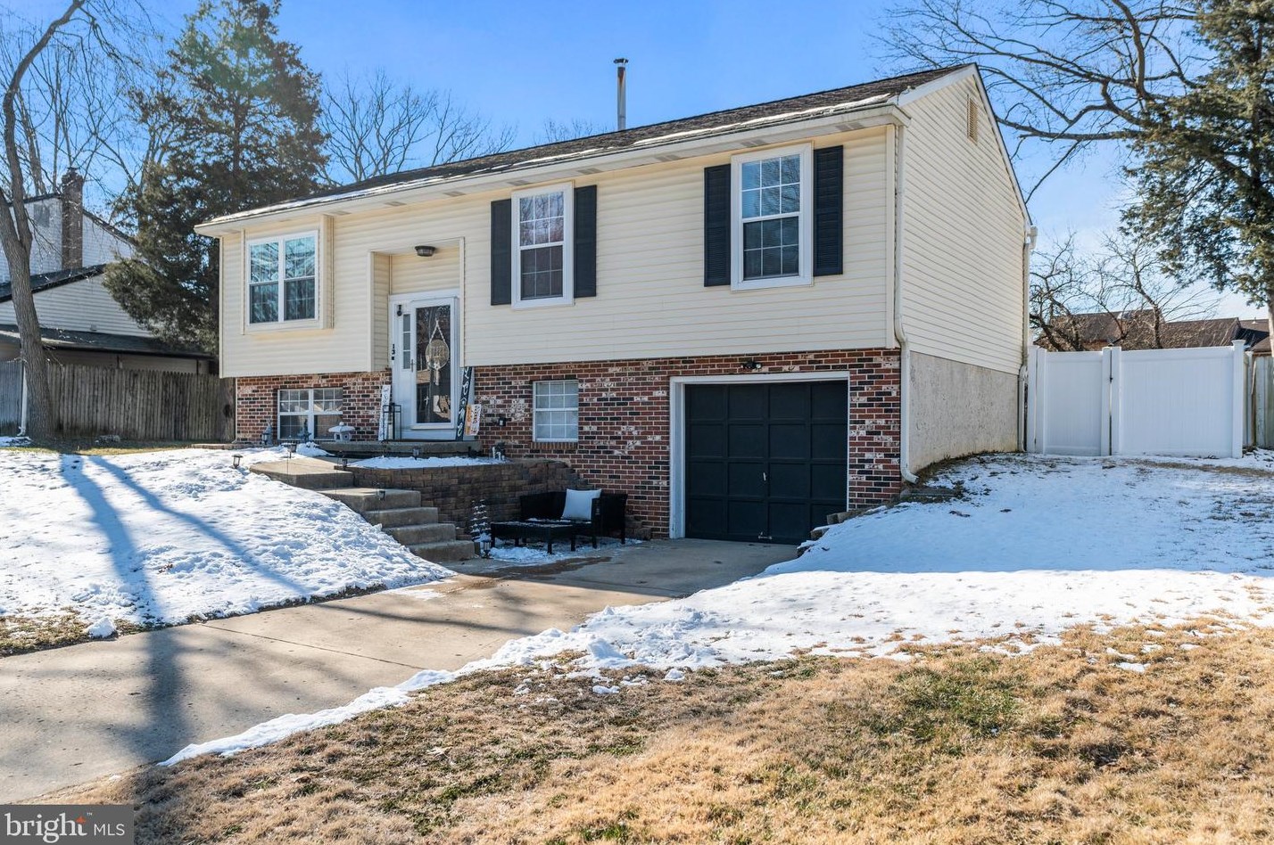 13 Pine Glen Dr, Erial, NJ 08081