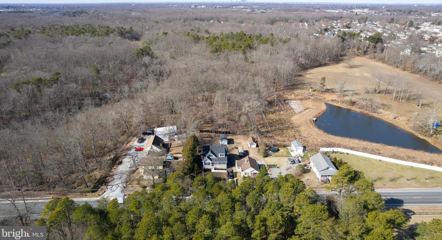 74 W Clementon Rd, Gibbsboro, NJ 08026