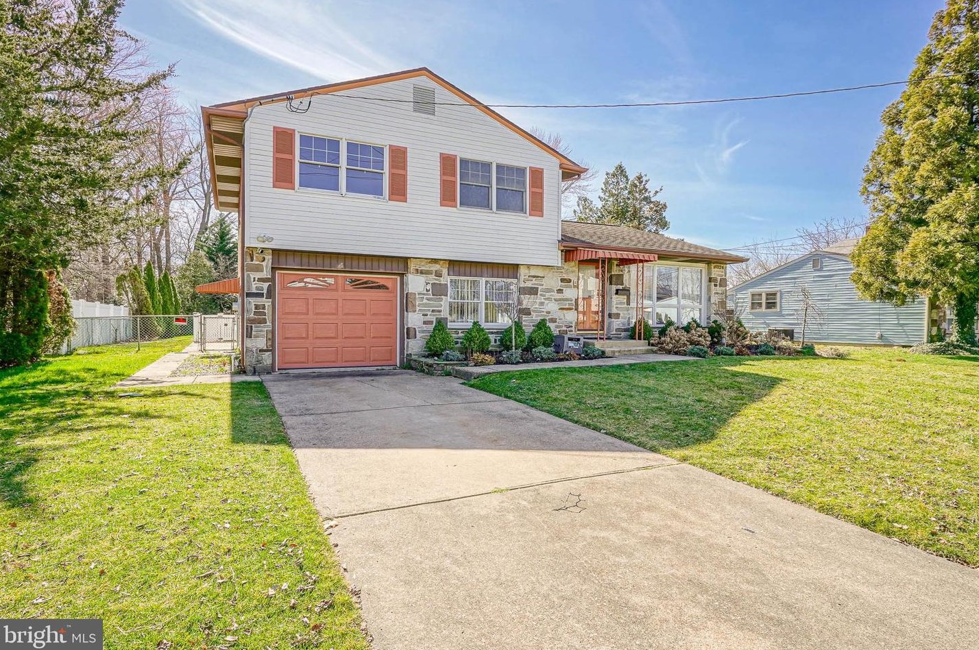 4 Great Oak Rd, Franklin Township, NJ 08043