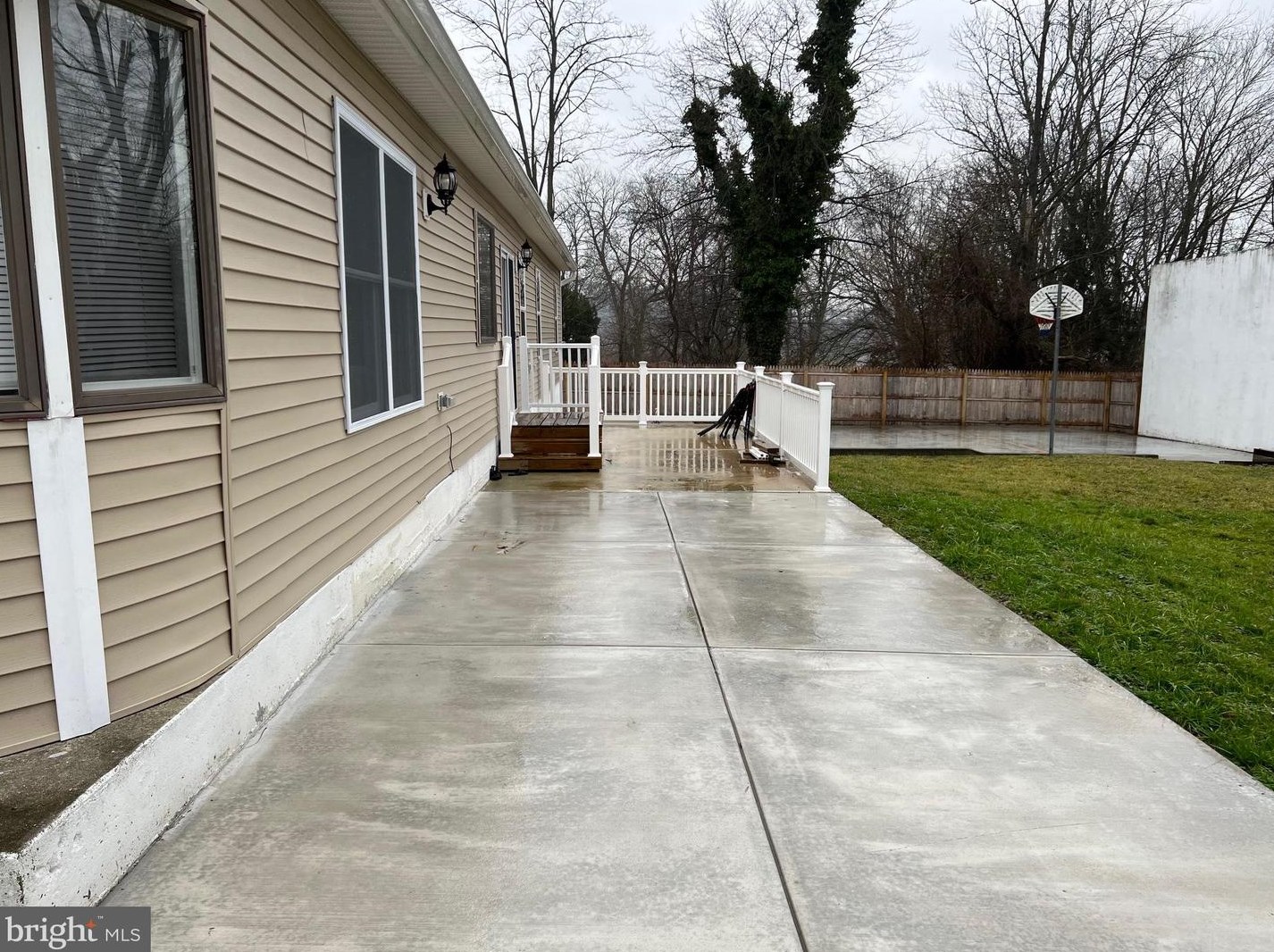 1034 Front St, Glendora NJ  08029-1026 exterior