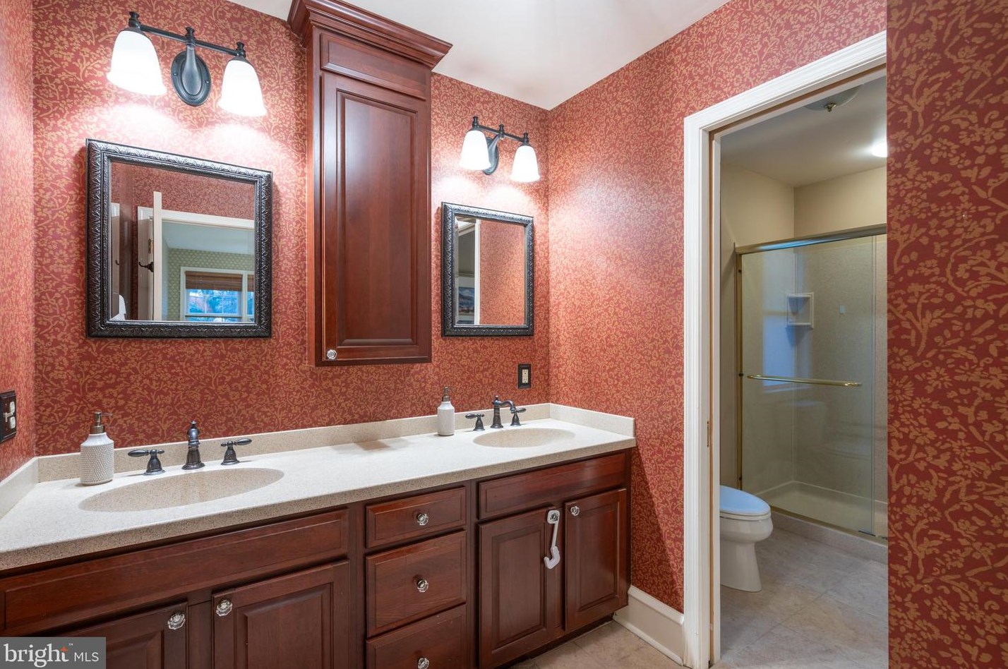 222 Woodland Ave, Haddonfield NJ  08033-2532 exterior