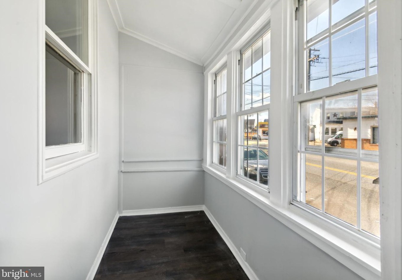 244 S Broadway, Gloucester, NJ 08030