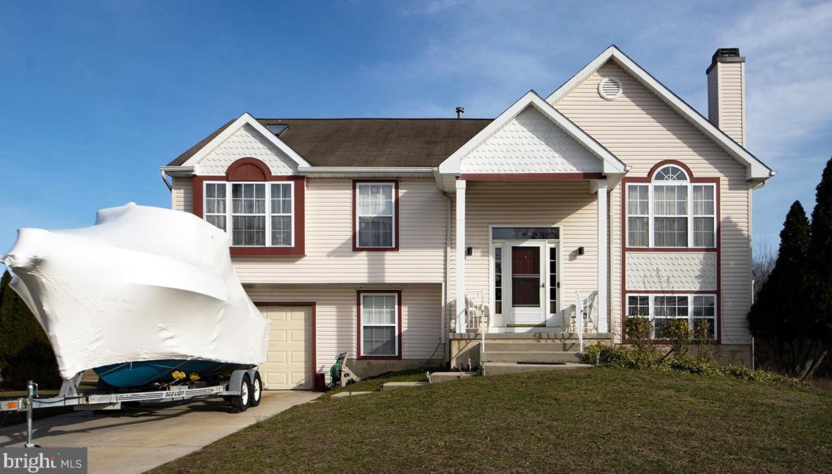 60 Peters Ln, Blenheim, NJ 08012