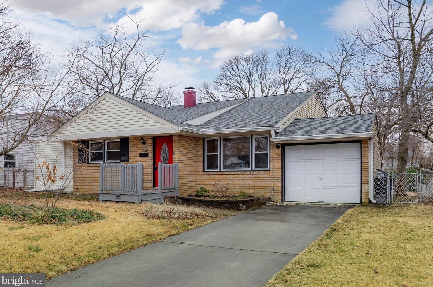 252 W Browning Rd, Gloucester, NJ 08031