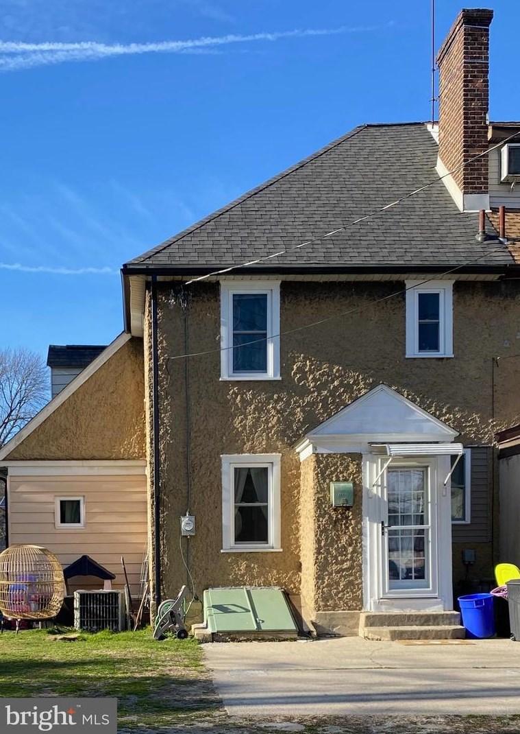 208 Chestnut St, Gloucester, NJ 08030