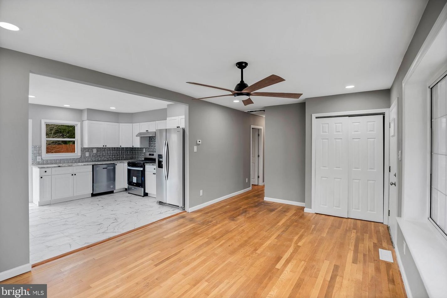 1040 Turnerville Rd, Pine Hill NJ  08021-6556 exterior
