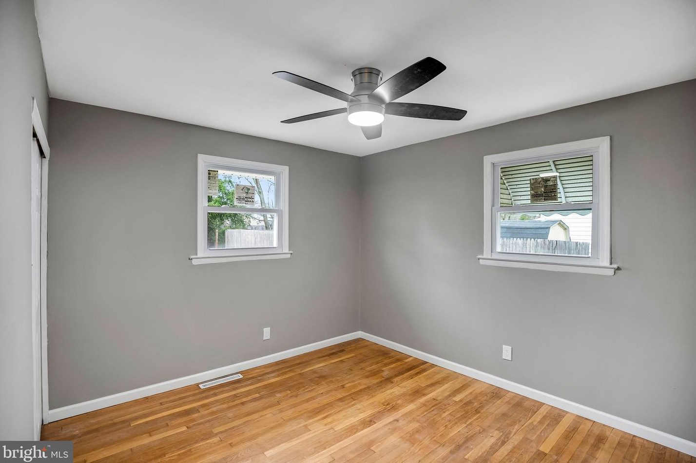 1040 Turnerville Rd, Pine Hill NJ  08021-6556 exterior