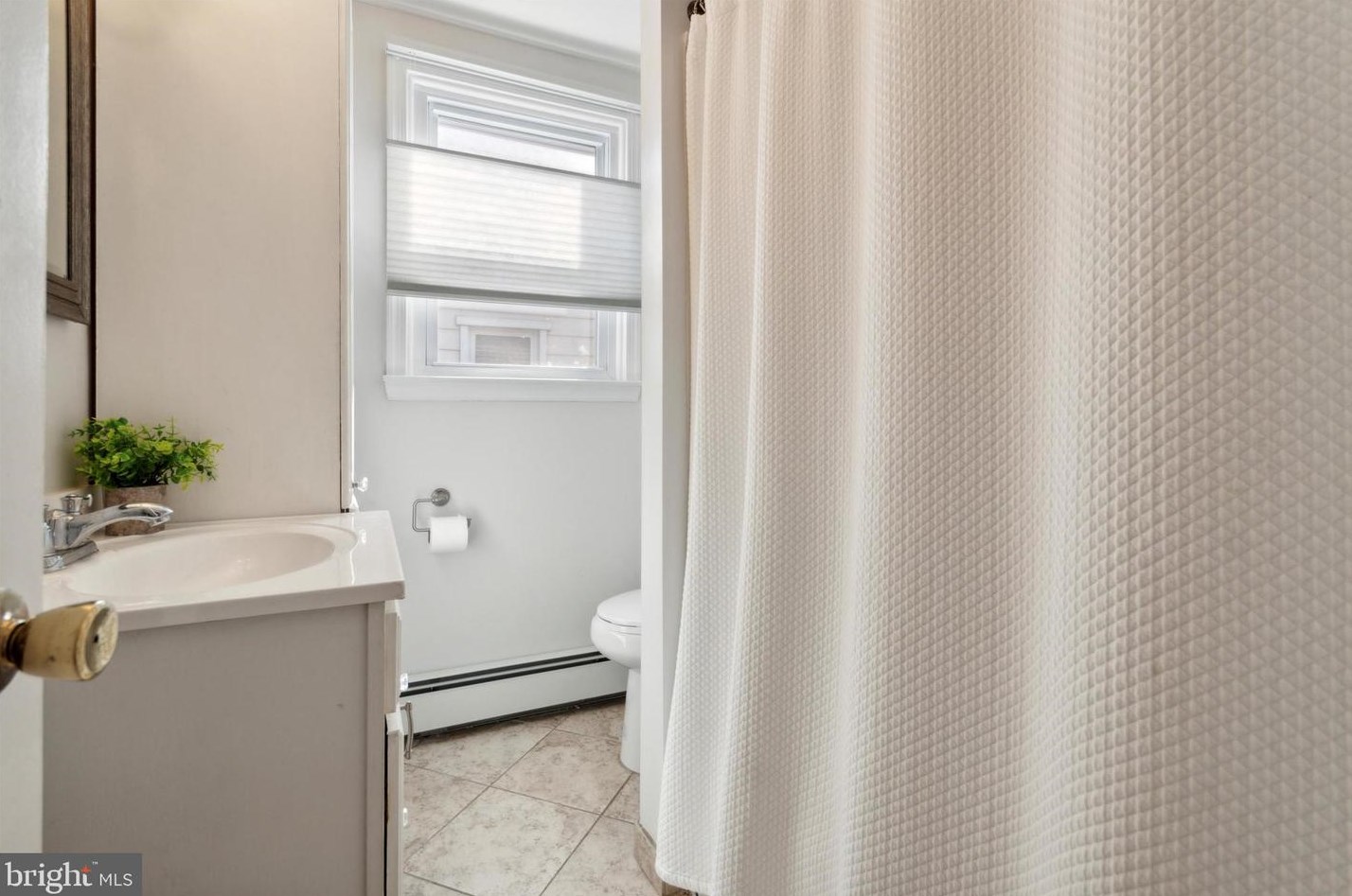 29 Ridgeway Ave, Camden NJ  08107-1540 exterior