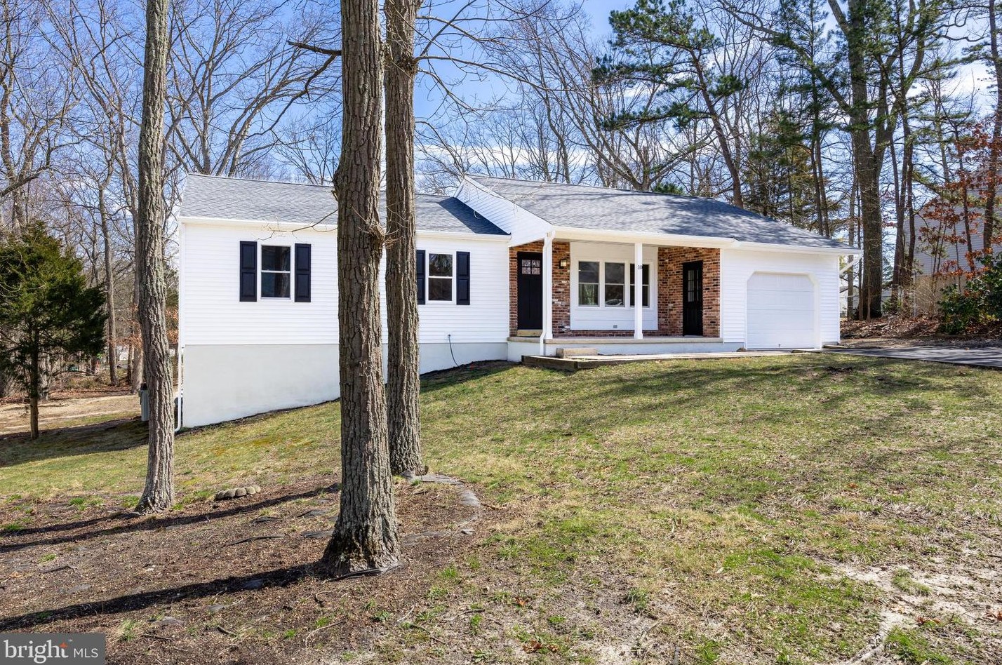 10 Nottingham Dr, Erial, NJ 08081-9373