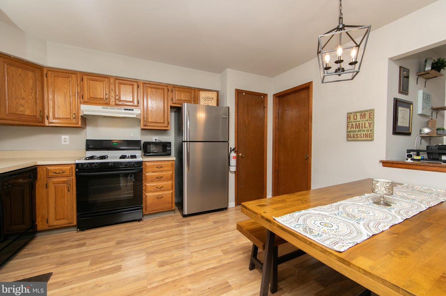 2426 Pliner Ct, Waterford Township NJ  08004-2812 exterior