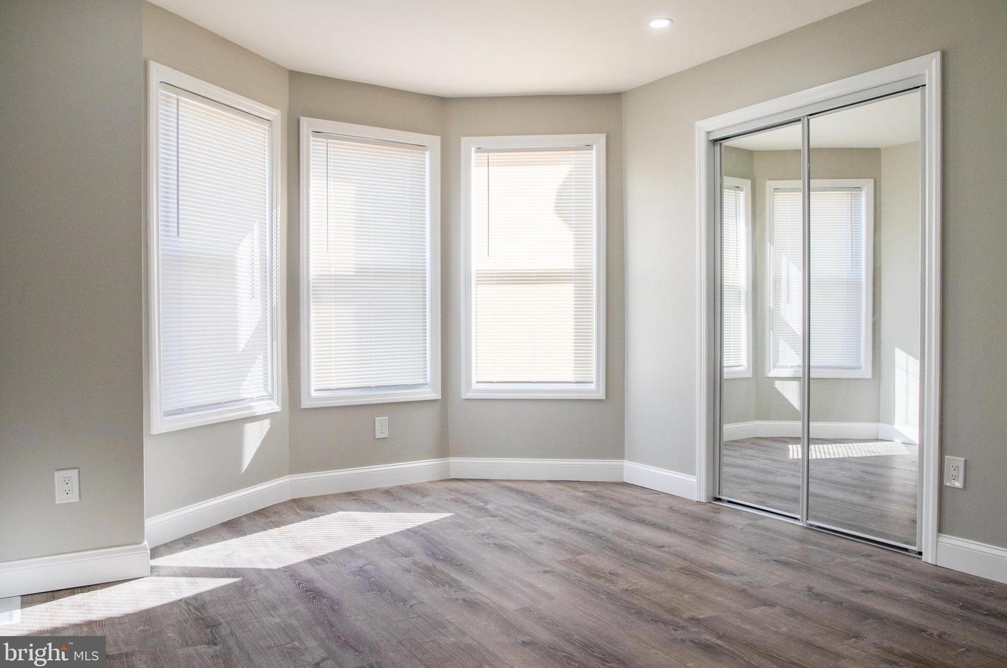 1229 Carl Miller Blvd, Camden NJ  08104-3531 exterior