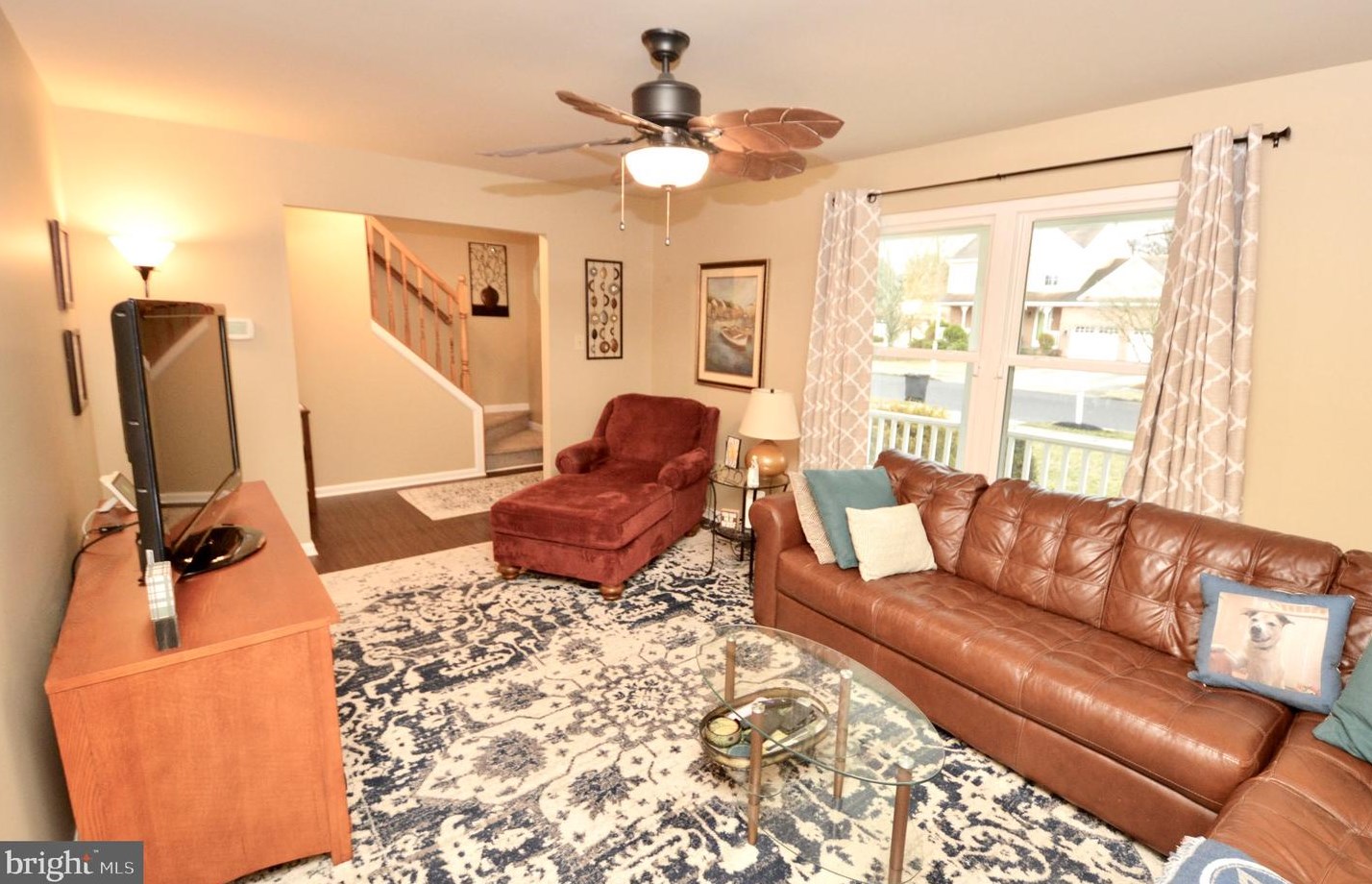 31 Country Club Rd, Pine Hill, NJ 08021