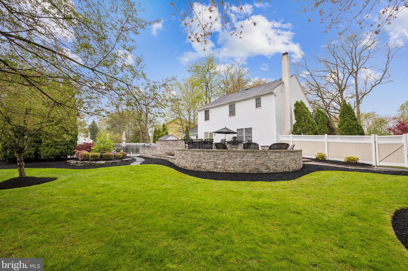 46 Callison Ln, Franklin Township, NJ 08043