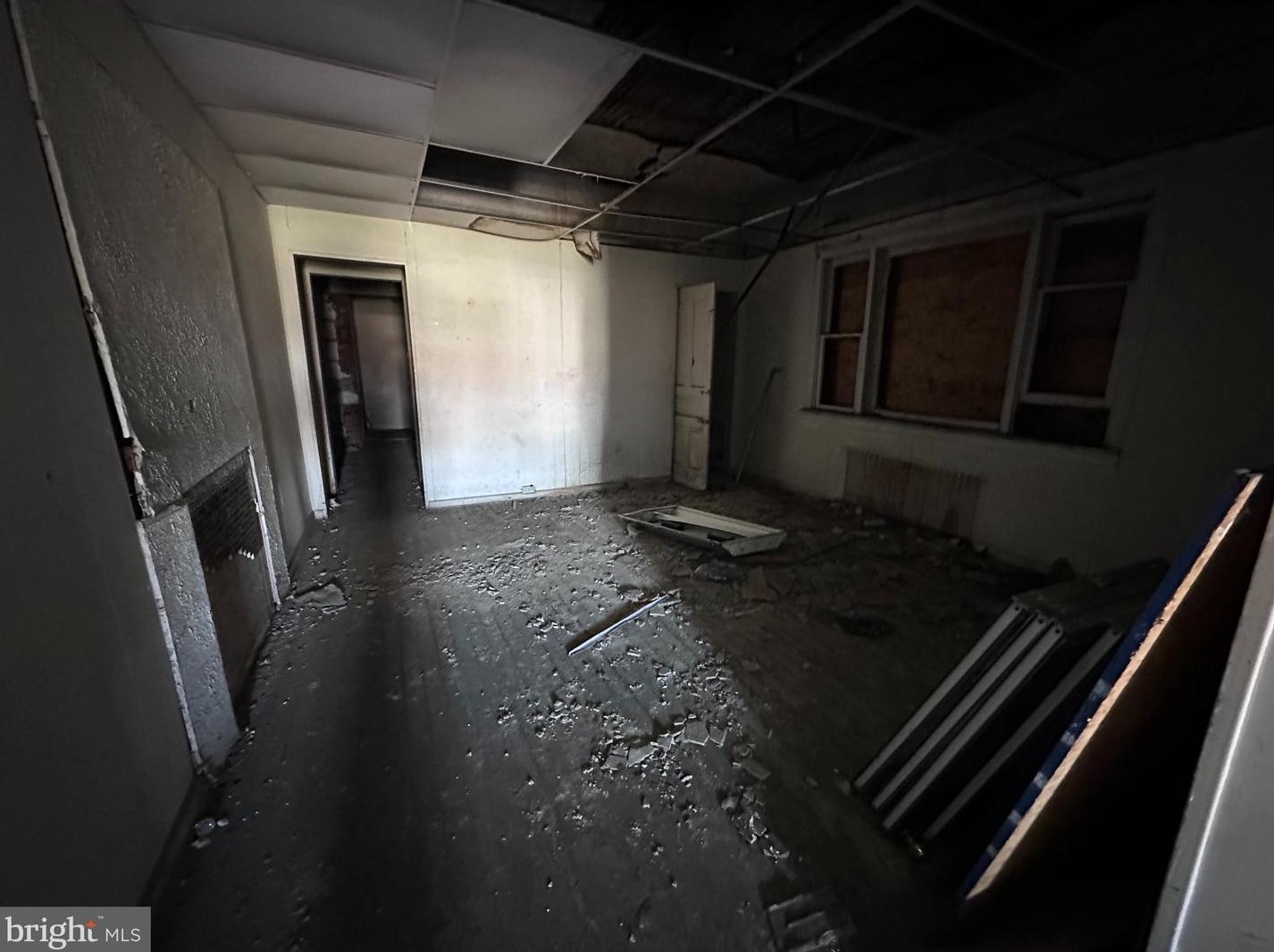 950 Pne St, Camden NJ  08103-2519 exterior