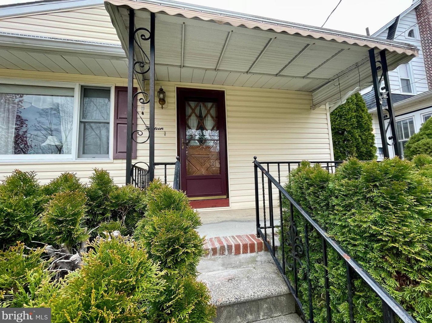 113 Woodland Ter, Camden, NJ 08107-1518