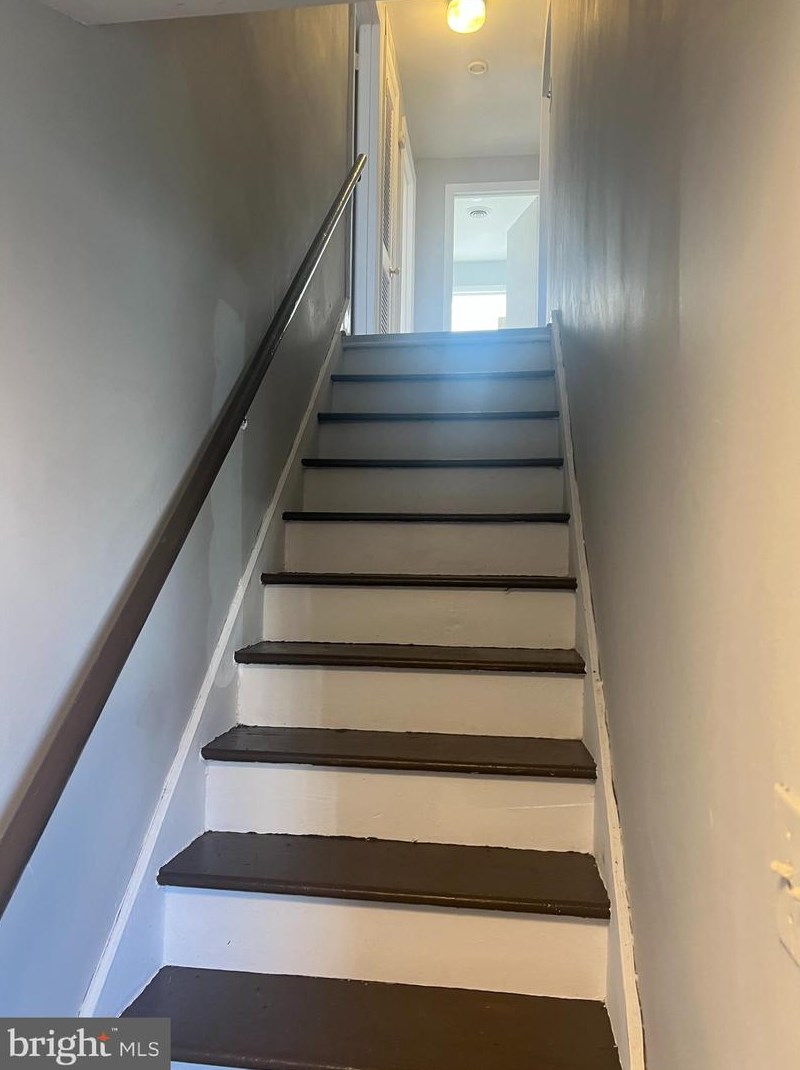 247 Grand Ave, Camden, NJ 08105