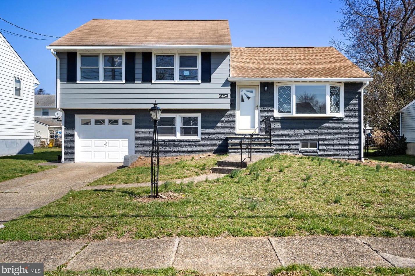 5421 Baker Ave, Camden, NJ 08109