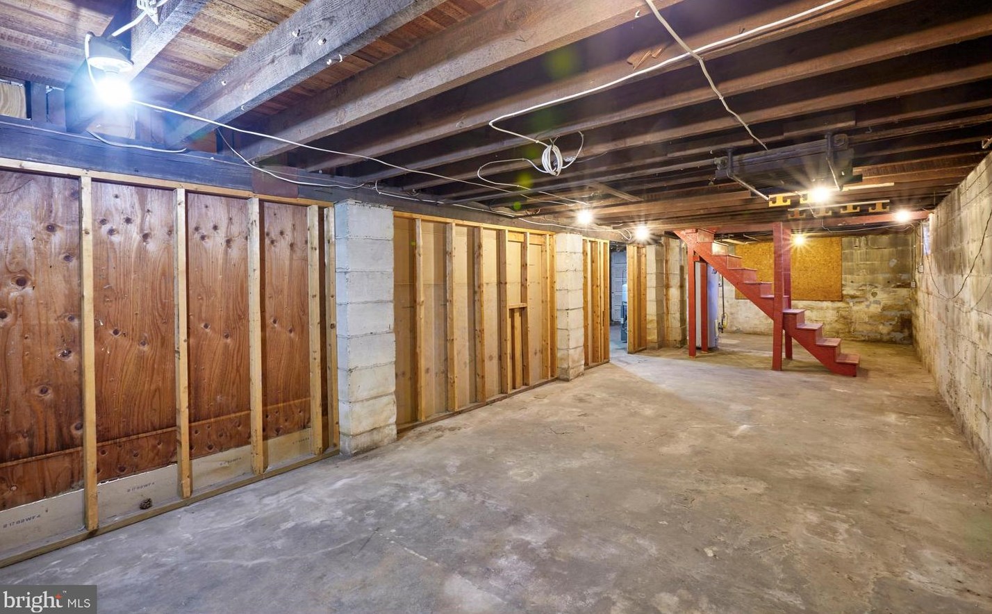 242 Spruce St, Camden NJ  08106-1620 exterior