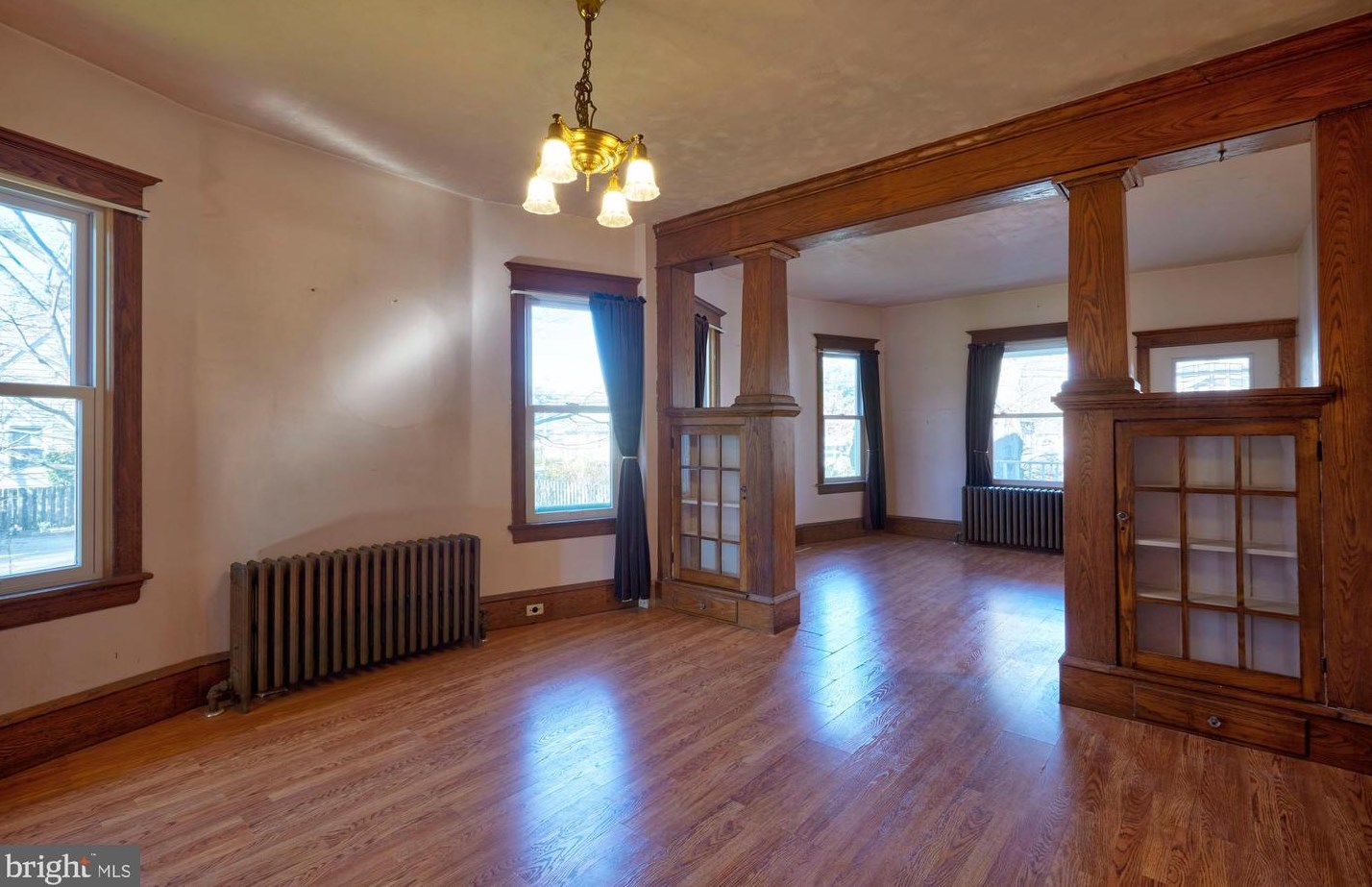 242 Spruce St, Camden NJ  08106-1620 exterior