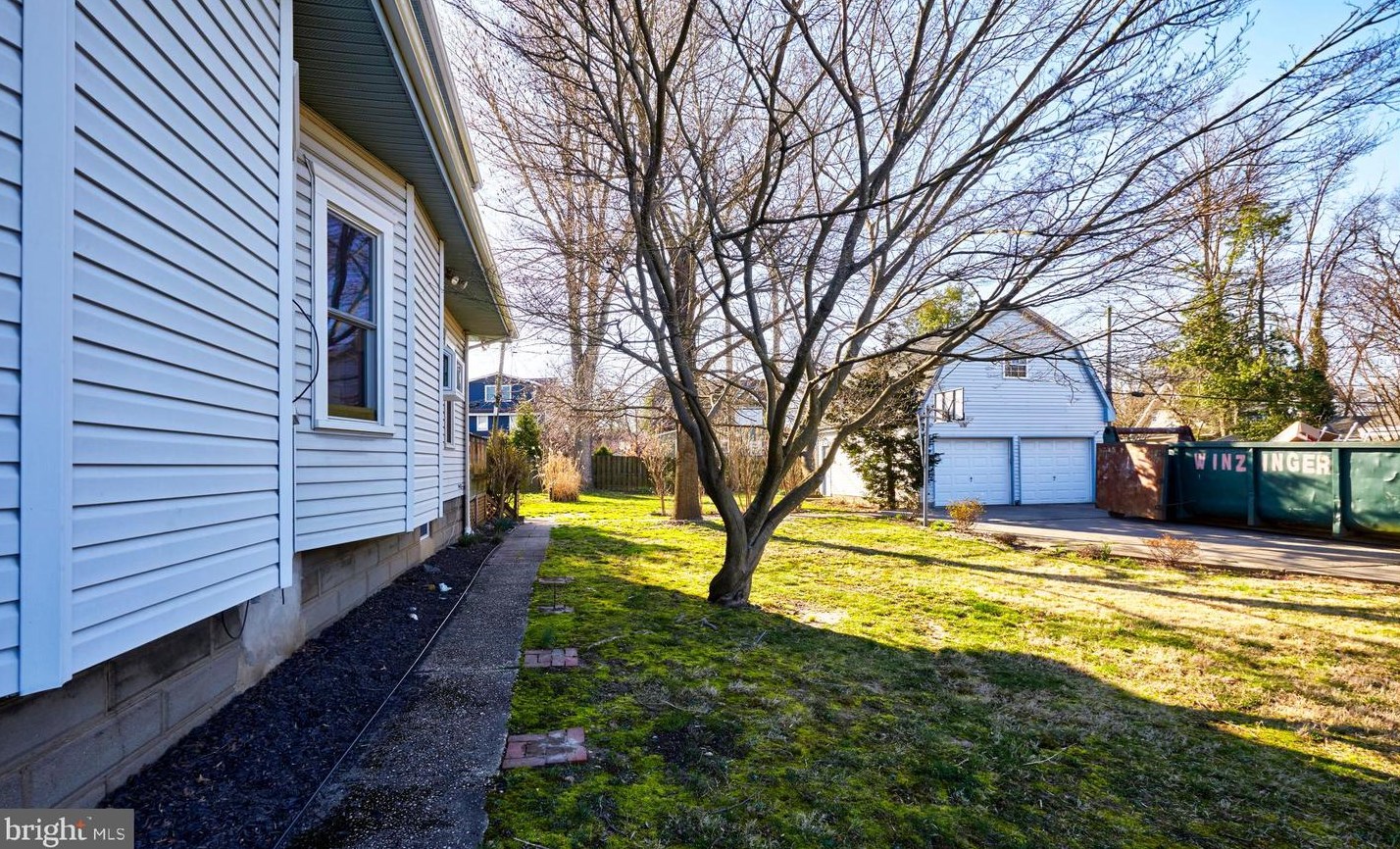 242 Spruce St, Camden NJ  08106-1620 exterior