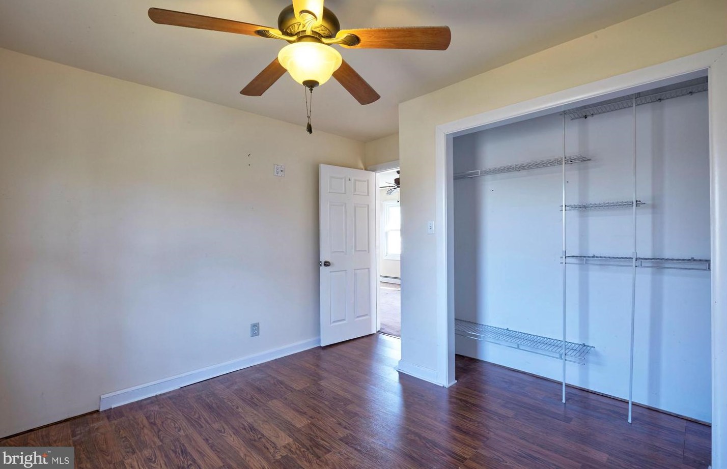 242 Spruce St, Camden NJ  08106-1620 exterior