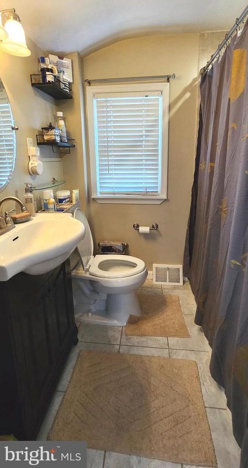 7469 Grant Ave, Camden NJ  08109-3151 exterior