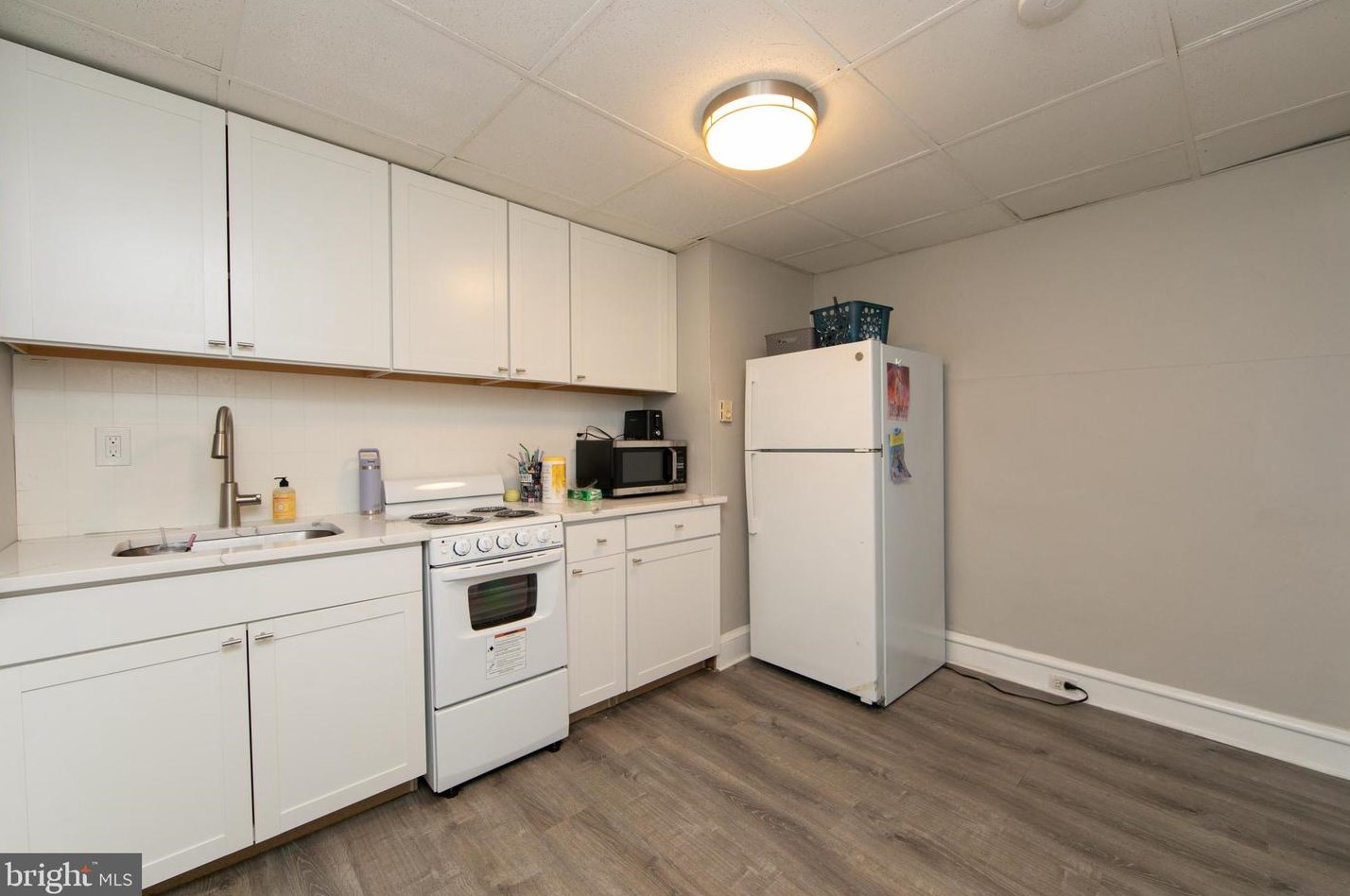 20 2 Ave, Runnemede NJ  08078-1402 exterior