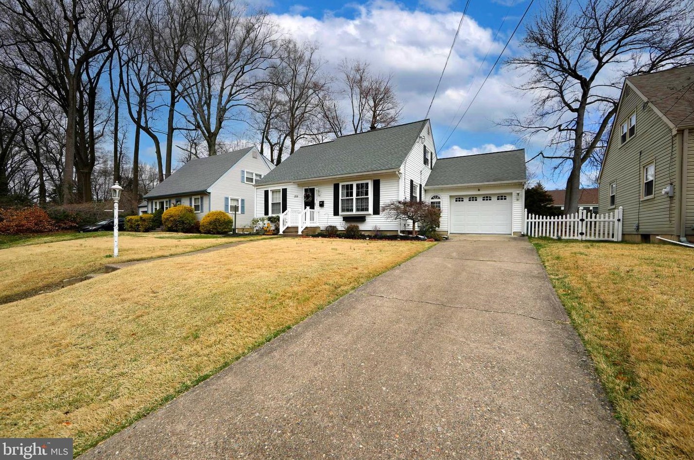 1709 Chestnut Ave, Haddon Heights, NJ 08035