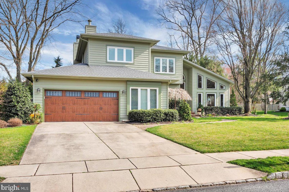 34 Promenade Pl, Franklin Township, NJ 08043