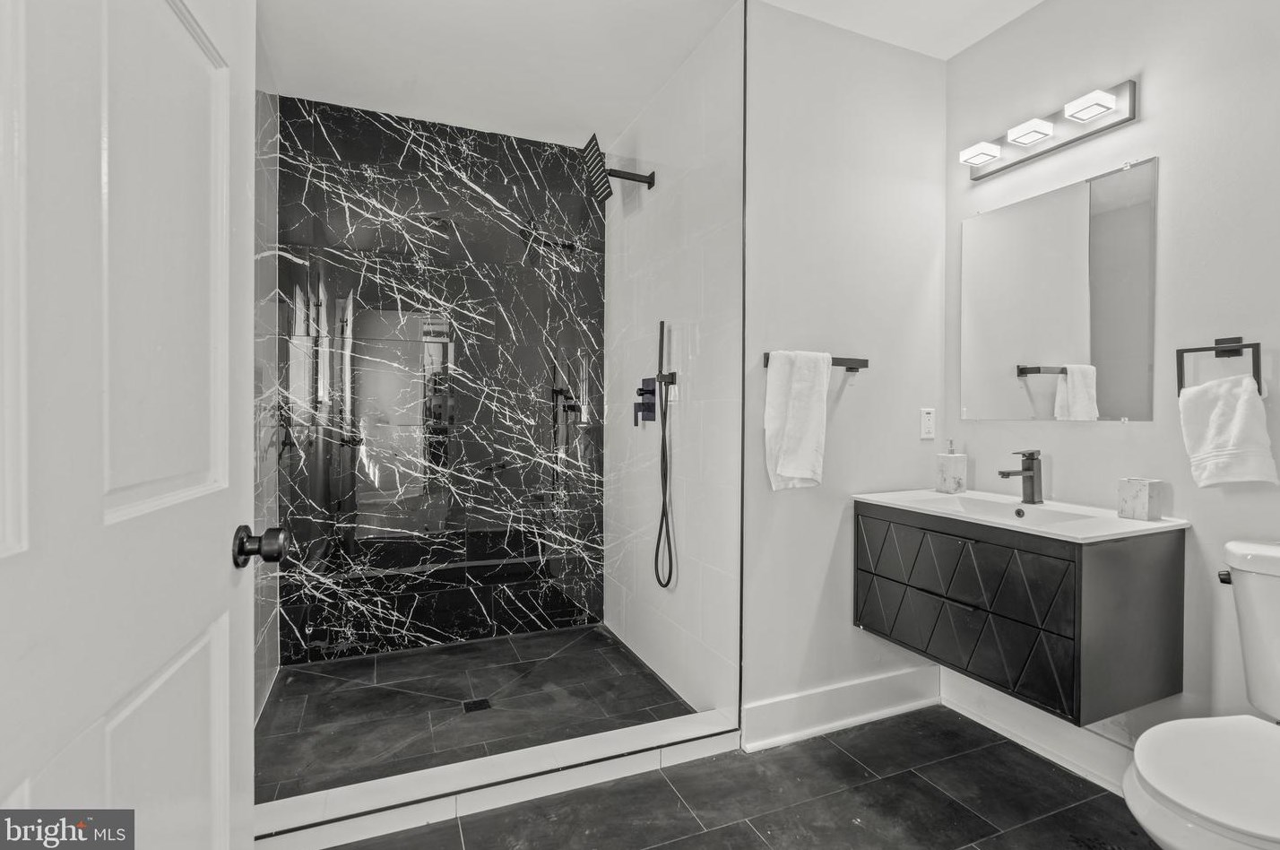 3316 Springfield Ave, Camden NJ  08109-2025 exterior