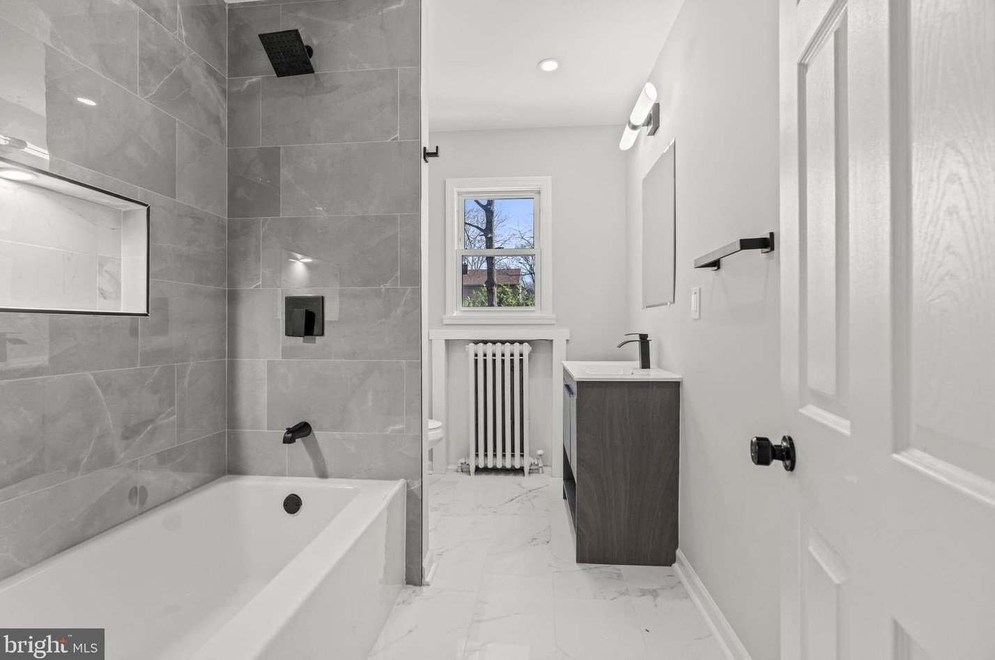 3316 Springfield Ave, Camden NJ  08109-2025 exterior