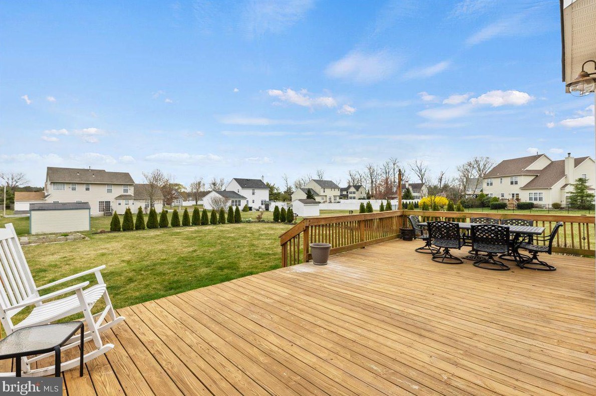 310 Johnny Boy Ln, Berlin Boro NJ  08009-2706 exterior