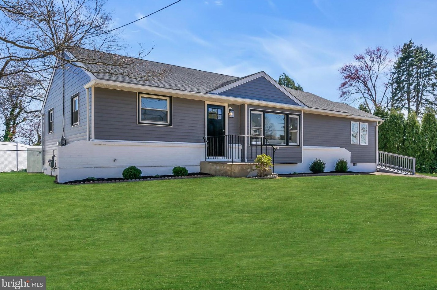 508 Betsy Dr, Glendora, NJ 08029