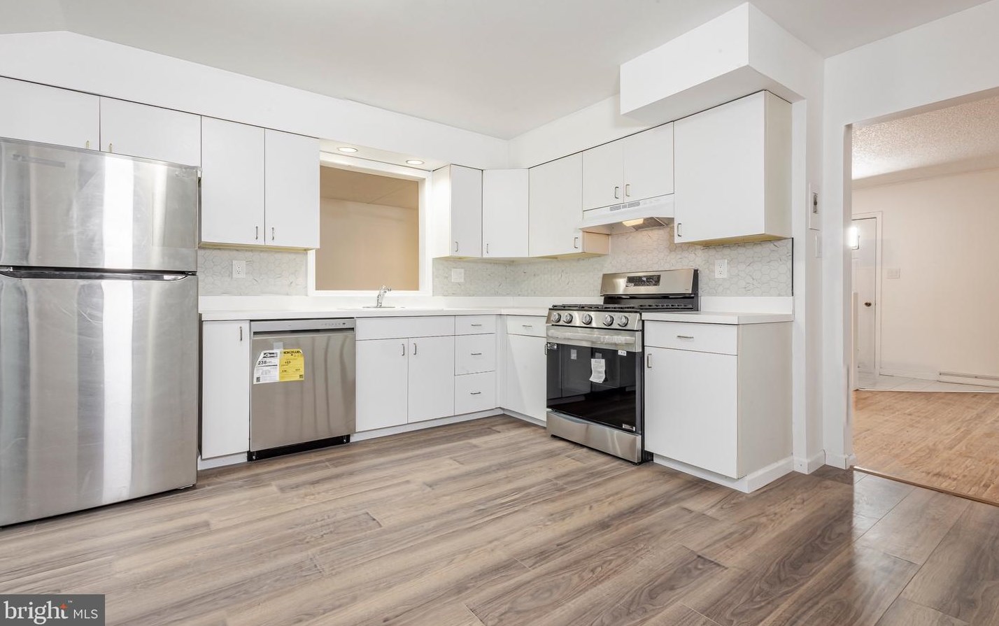 301 S Walnut Ave, Magnolia, NJ 08049
