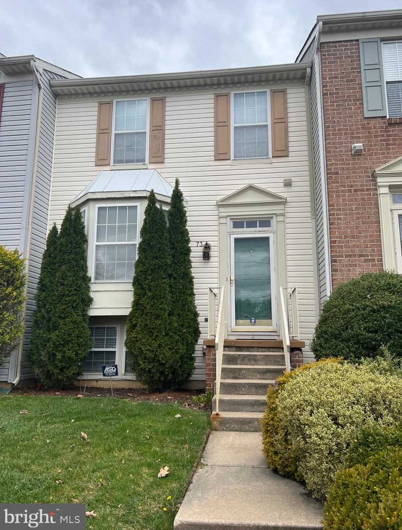 73 Coachlight Dr, Erial, NJ 08081-5609