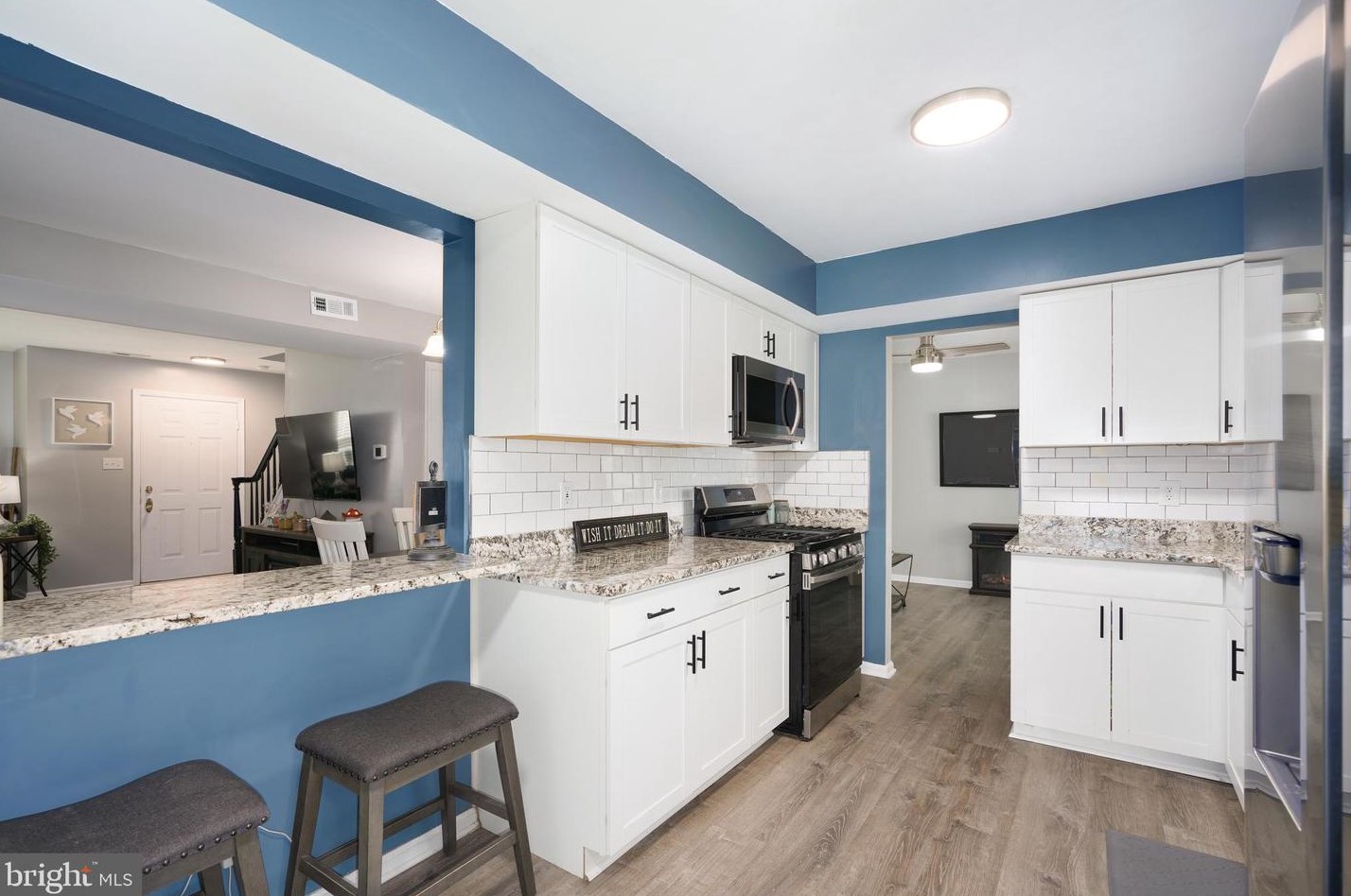 10 Chestnut Ave, Camden NJ  08109-2505 exterior