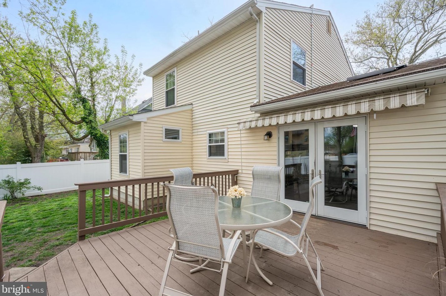 10 Chestnut Ave, Camden NJ  08109-2505 exterior