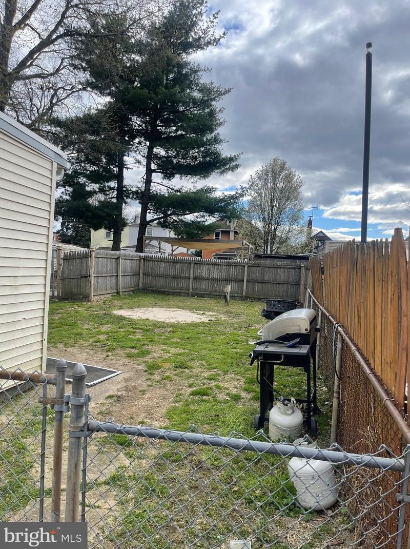 714 Hunter St, Gloucester, NJ 08030