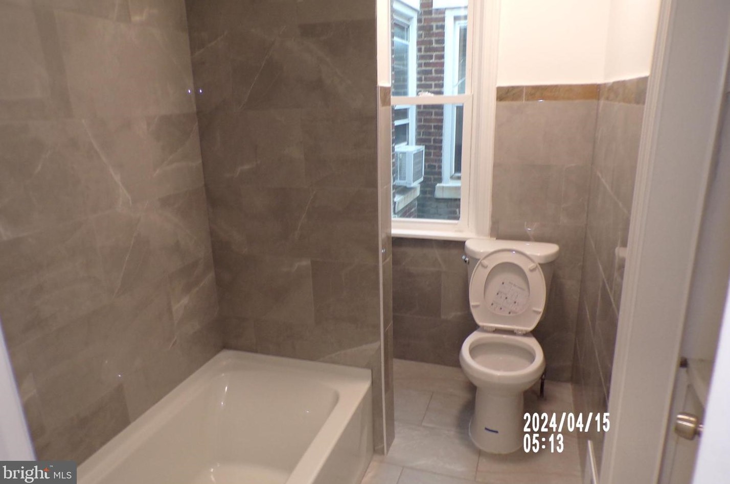 1024 Spruce St, Camden NJ  08106-1620 exterior