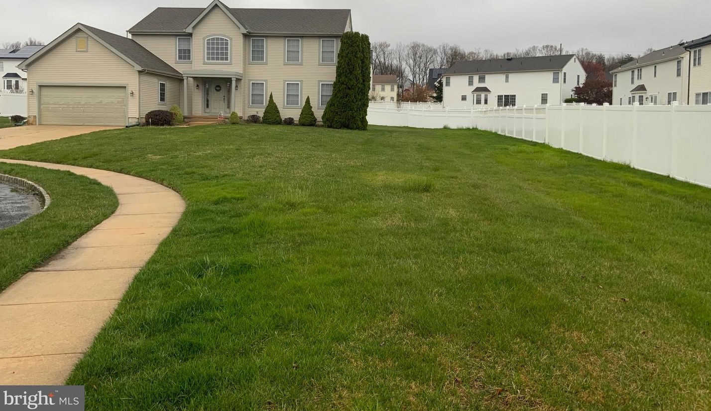 4 Slate Ct, Erial, NJ 08081-1339