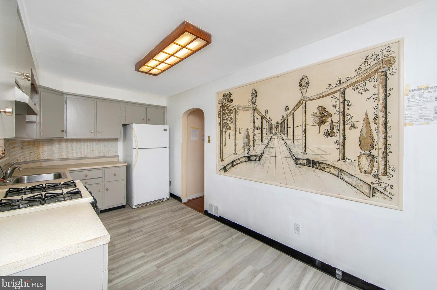 7160 Willgoos Ave, Camden NJ  08110-6133 exterior