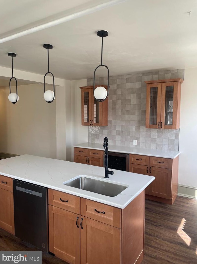 108 W Merchant St #2nd Fl, Camden, NJ 08106